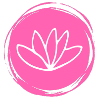 Onlineyoga für Anfänger Lotusblume vor pinkem Hintergrund